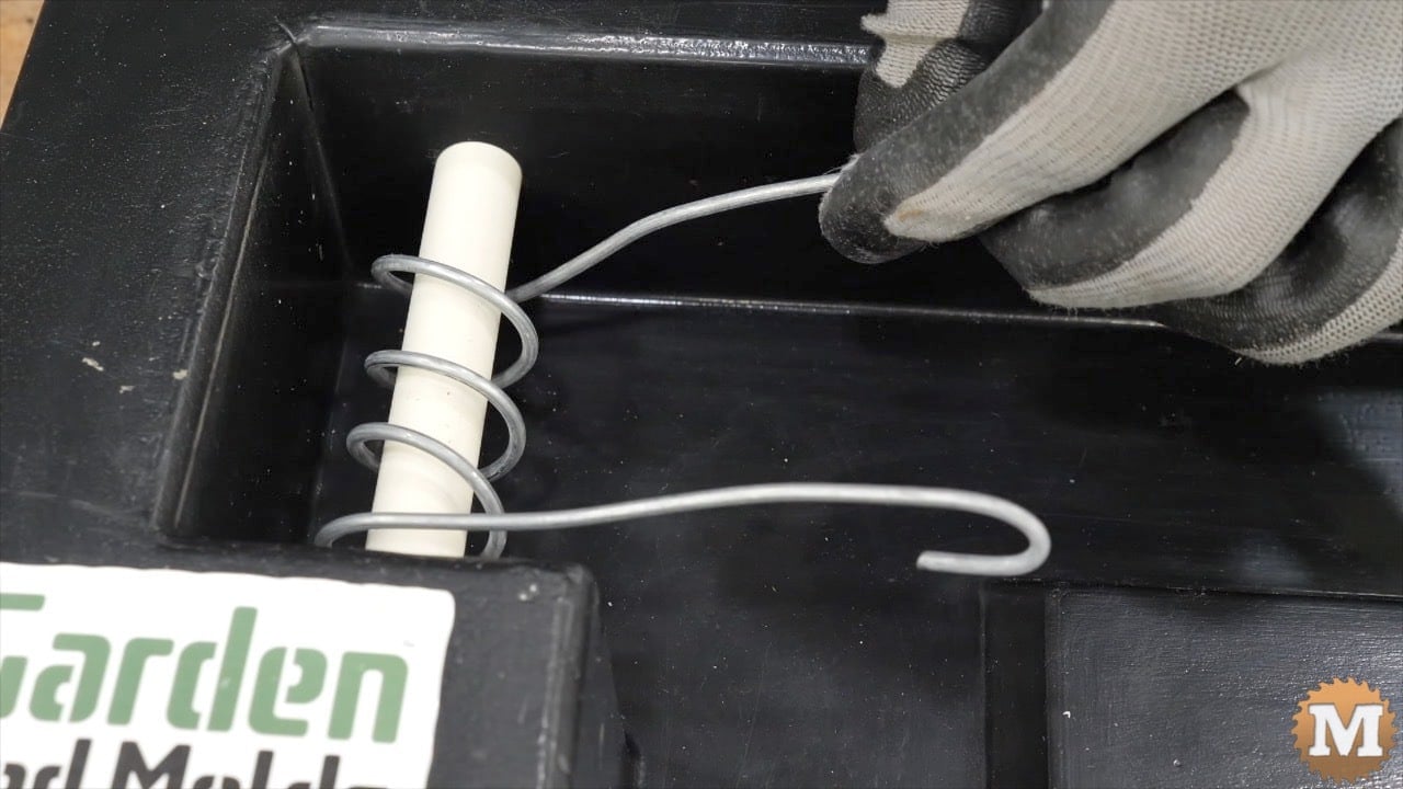 Make Lightweight Concrete Stackable Garden Beds